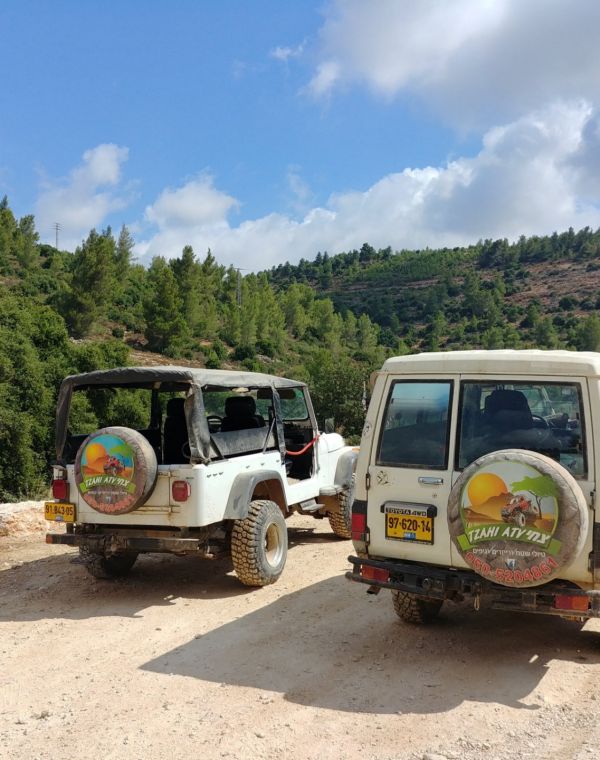 תמונה של צחי: טיולי ג'יפים וסיורים מודרכים בשטח - למטייל בישראל (טיולי)